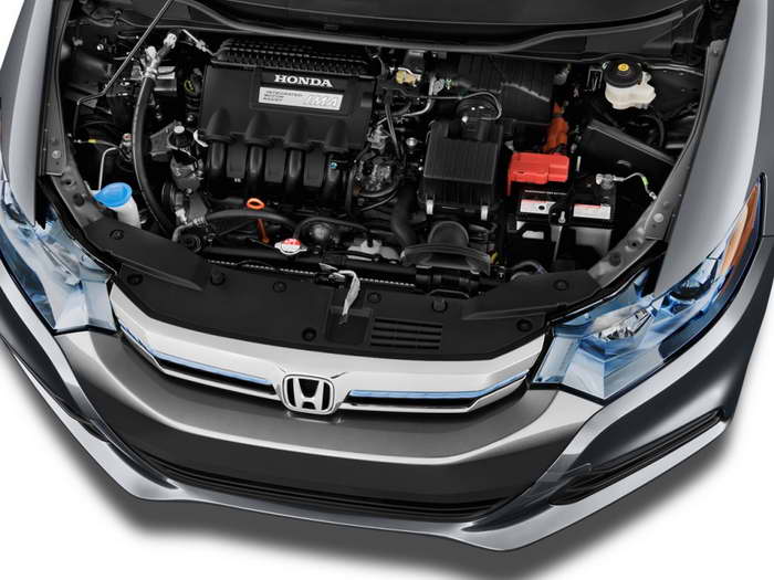 Honda Insight 2 моторный отсек